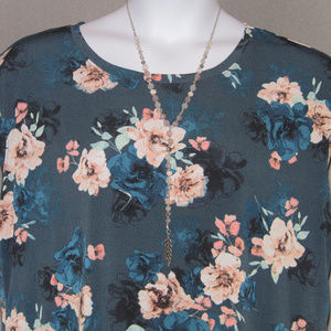 XL ELLE FLORAL FEMININE TOP